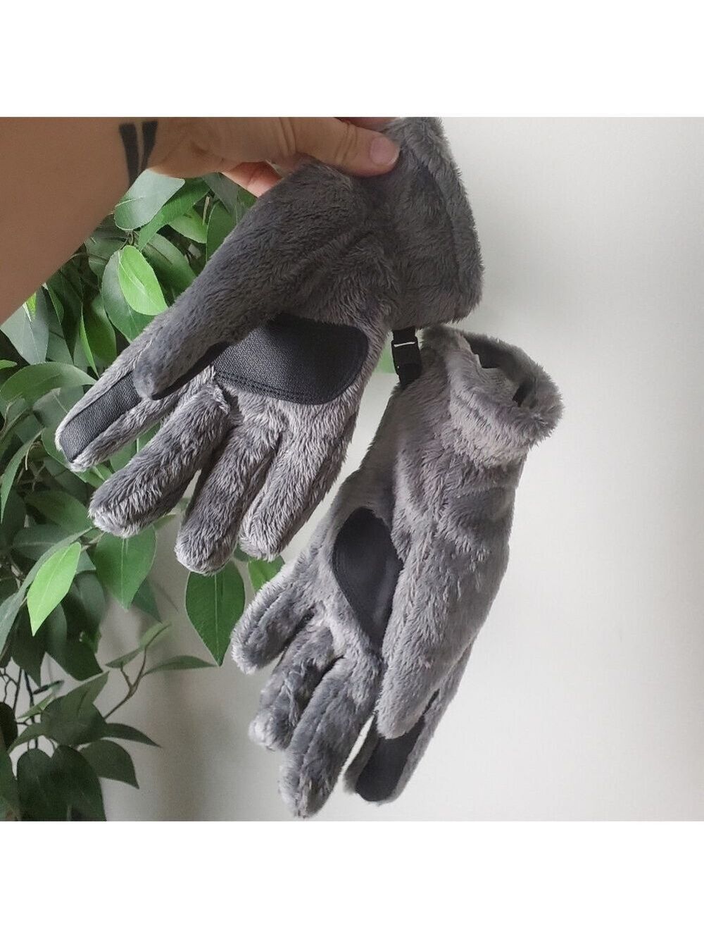 HEAD Gray Fuzzy Gloves Womens Winter Large SENSATEC